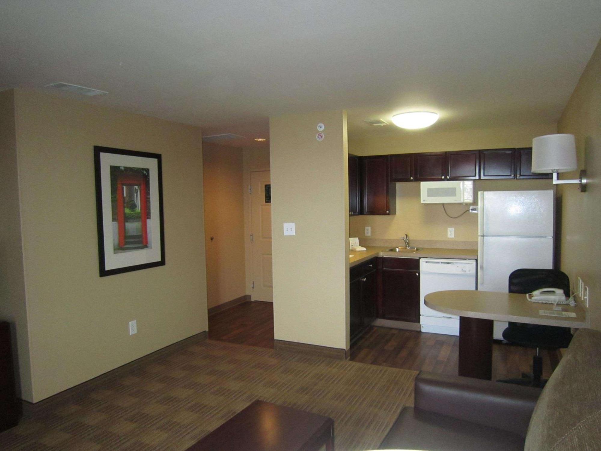 Extended Stay America Select Suites - Austin - Northwest - Research Park Екстериор снимка