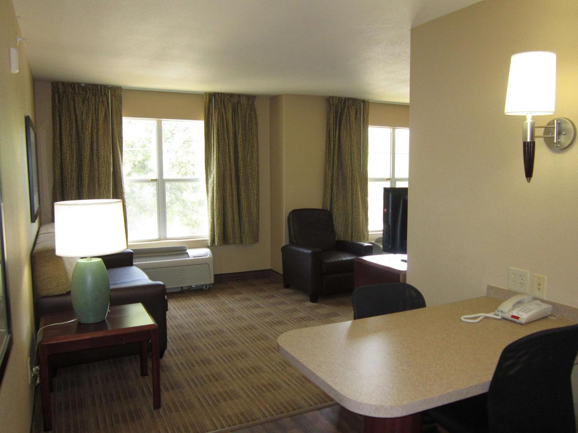 Extended Stay America Select Suites - Austin - Northwest - Research Park Екстериор снимка