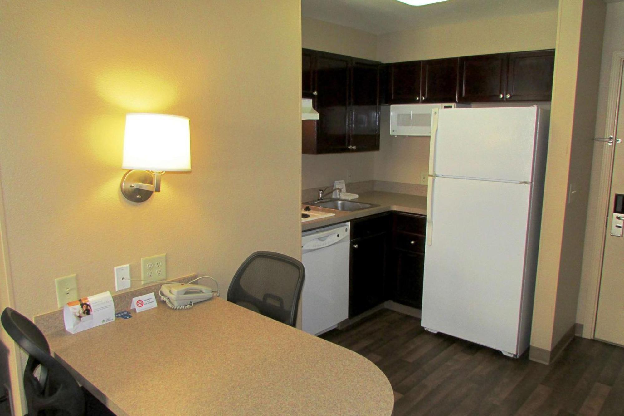 Extended Stay America Select Suites - Austin - Northwest - Research Park Екстериор снимка