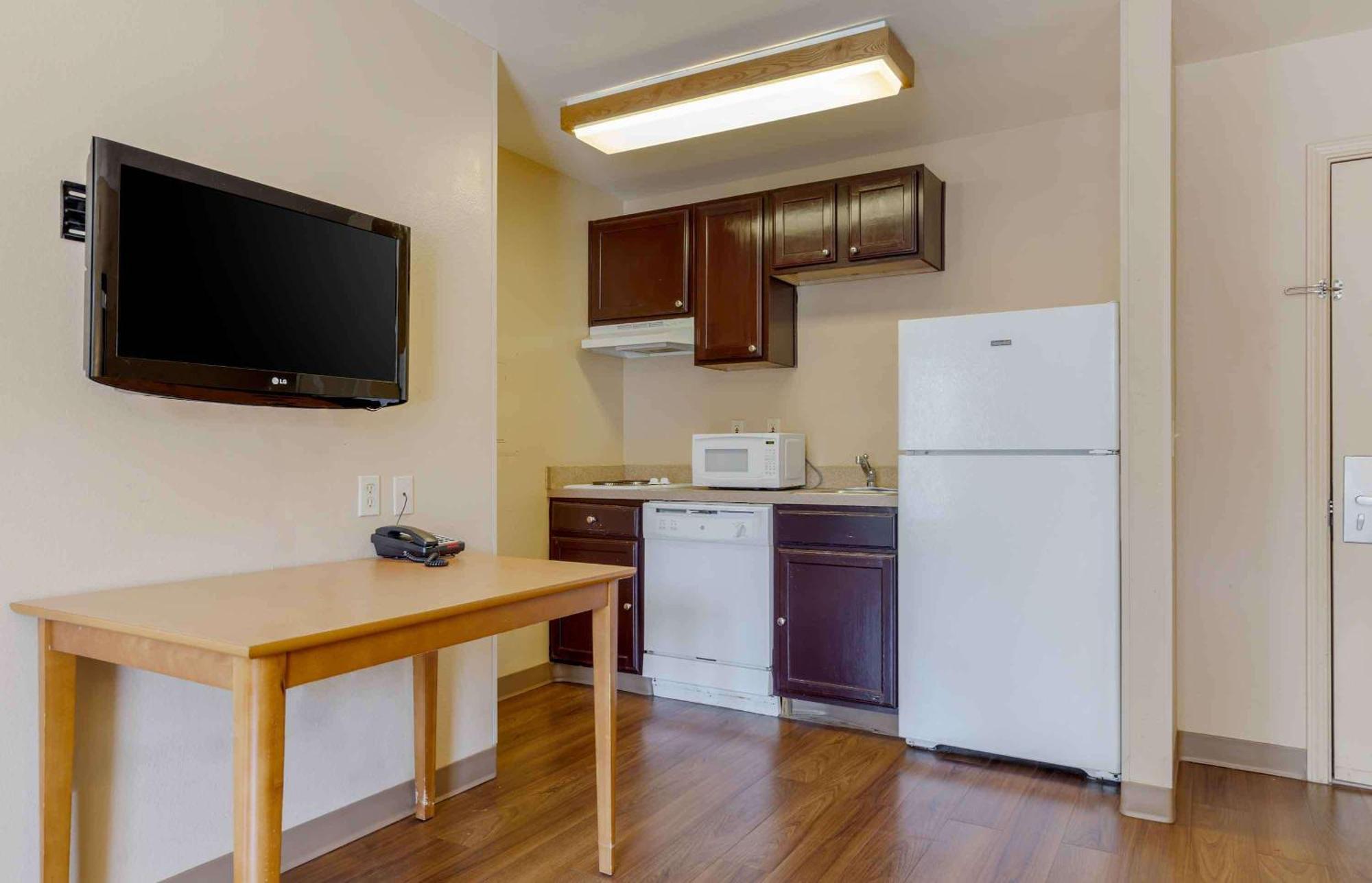 Extended Stay America Select Suites - Austin - Northwest - Research Park Екстериор снимка