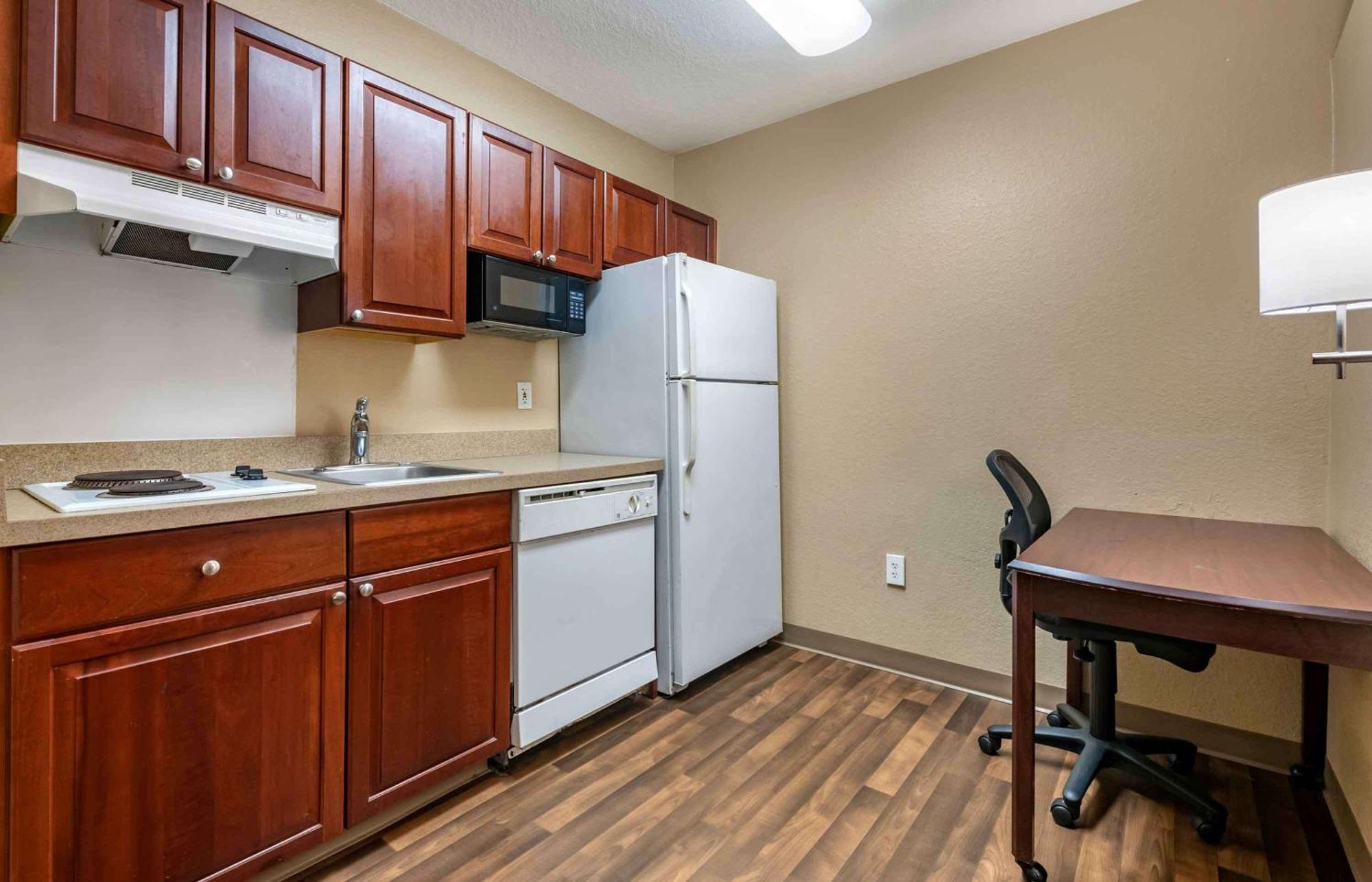 Extended Stay America Select Suites - Austin - Northwest - Research Park Екстериор снимка